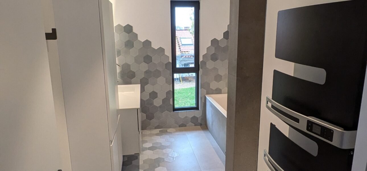 PXL_20241116_103449788